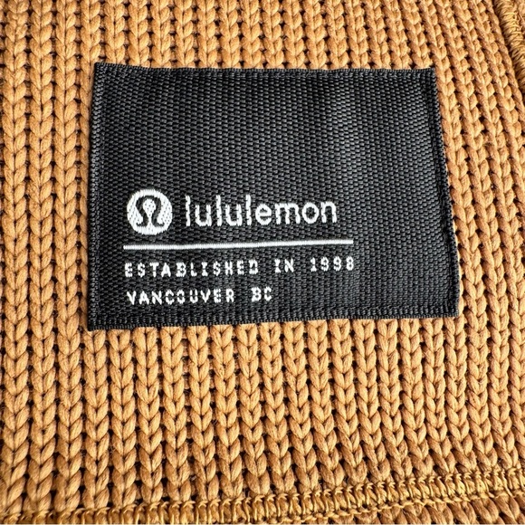 LULULEMON Customizable Snap Skinny Fleece Scarf OS Camel Brown Gorpcore Casual - Picture 4 of 16